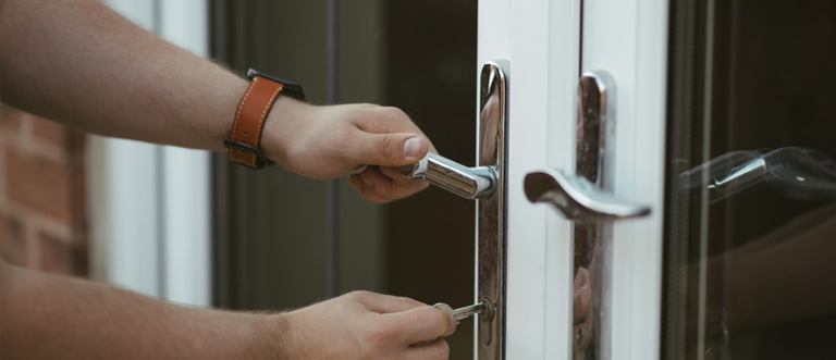 24 hour key locksmith Newport Beach